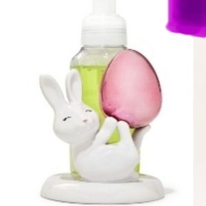 BUNNY W/ EGG FOAMING SOAP (8.75 OZ) HOLDER WHITE CERAMIC EASTER BRAND NEW B&BW